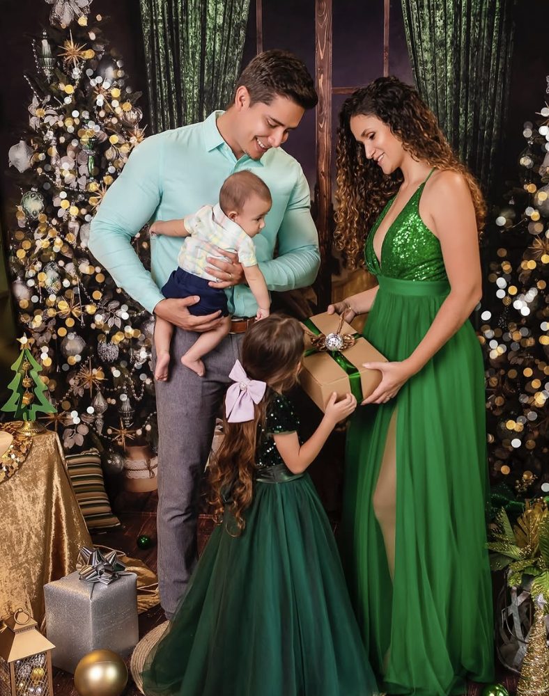 Familia de Roberto en Navidad